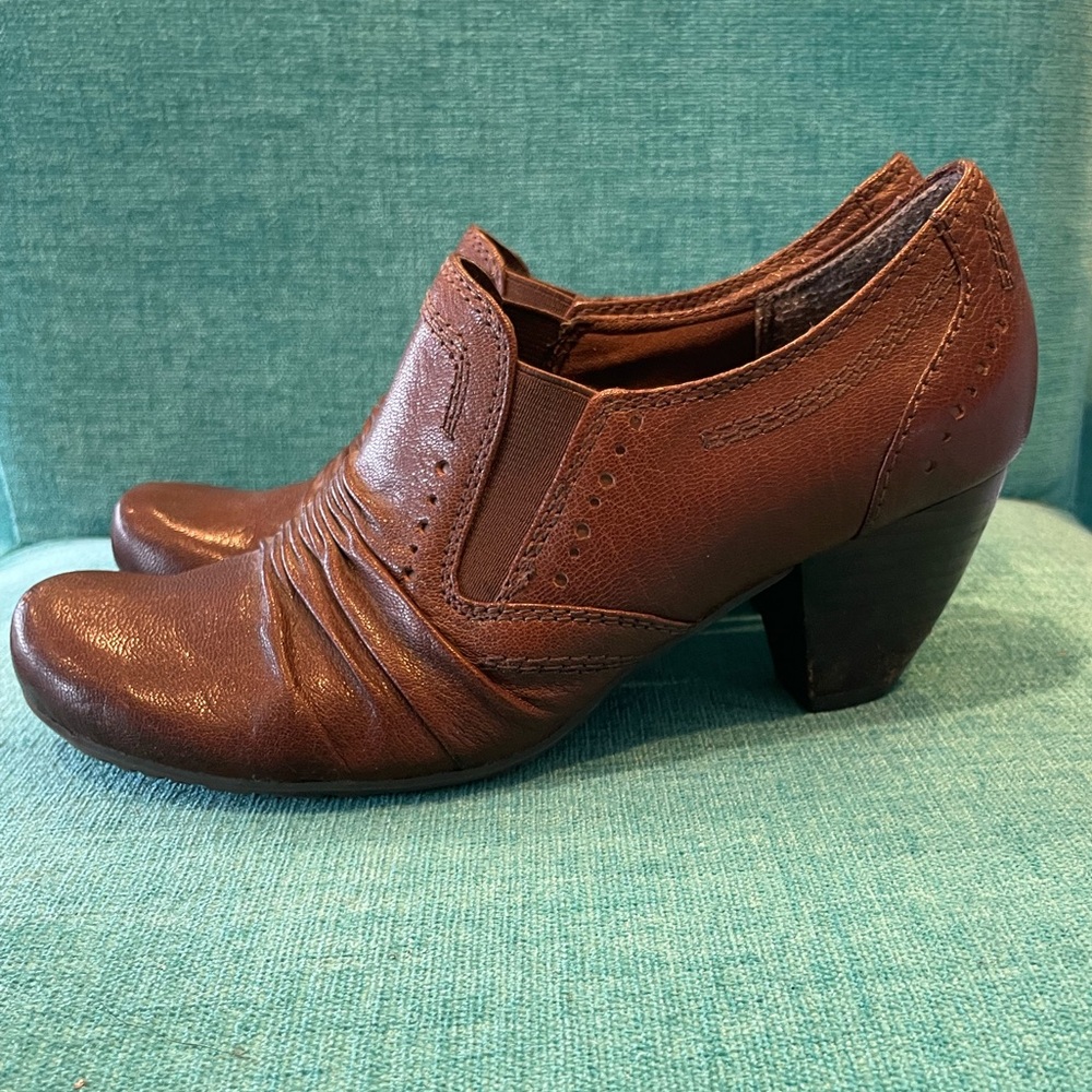 Bare Traps Shoes Size 5.5